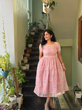 Neelam Maxi