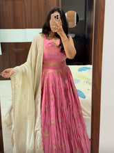 Aabha Pink