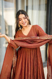 Naina Suit