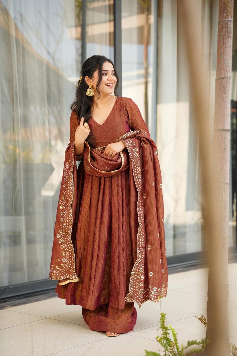 Naina Suit