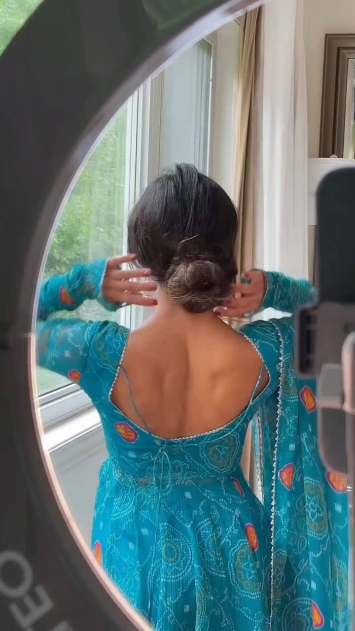 Bani Blue Bandhni