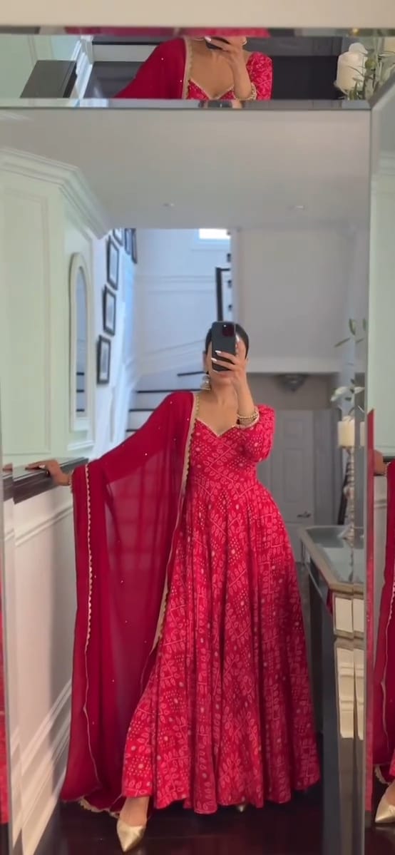 Red Reyon Bandhni