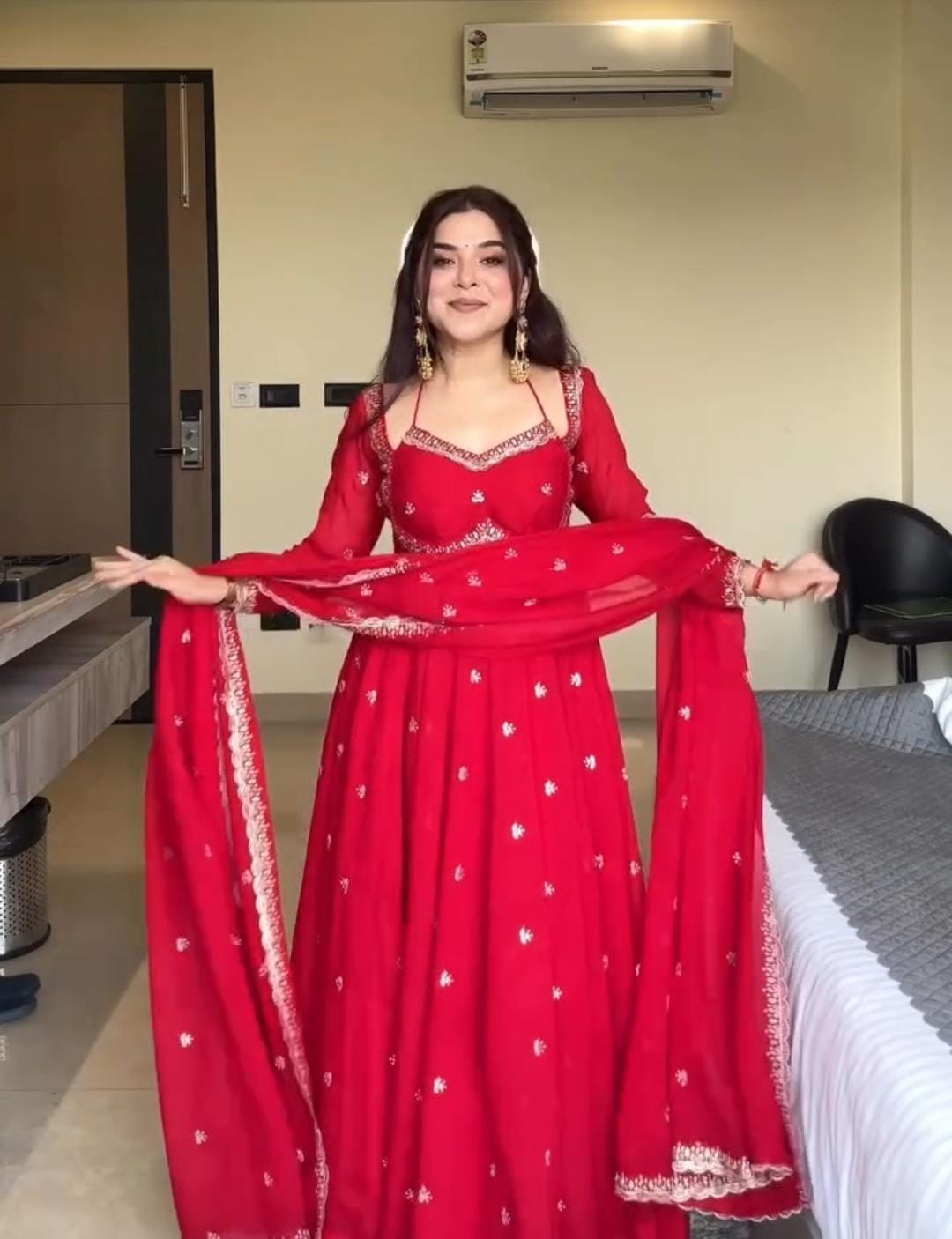 Sadhna Suit