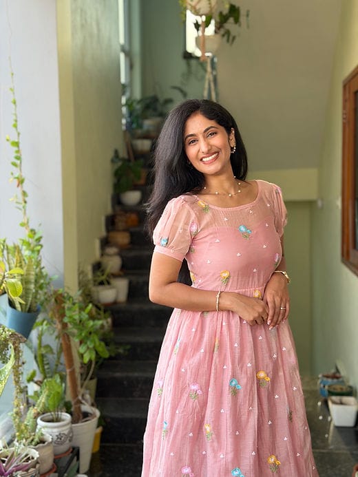 Neelam Maxi
