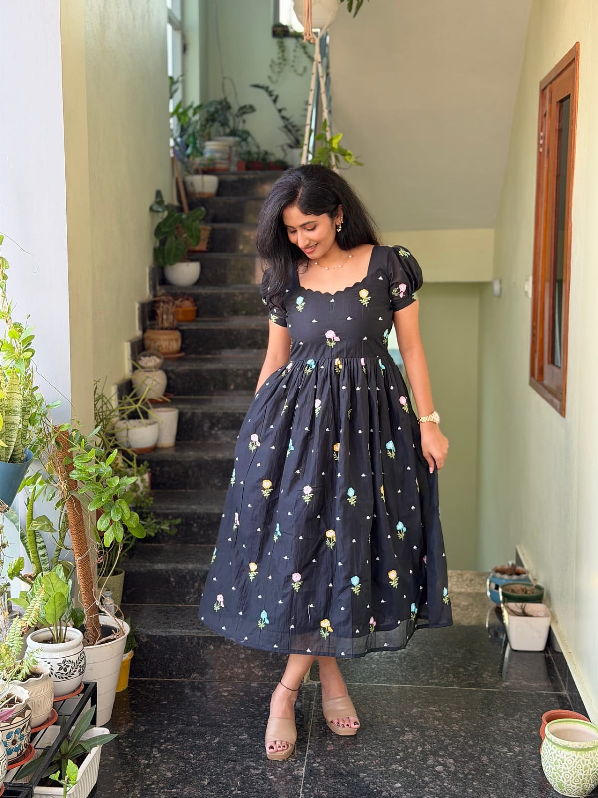 Neelam Maxi