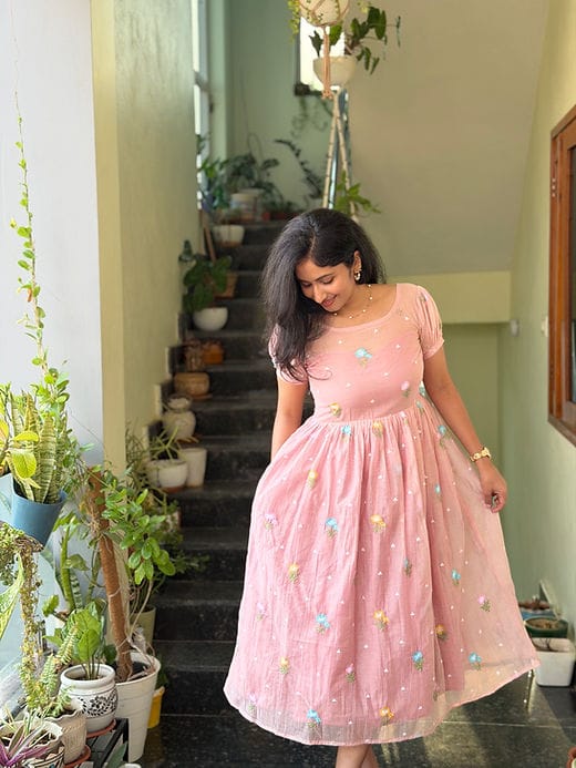 Neelam Maxi