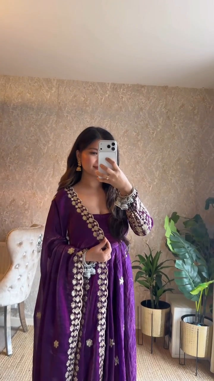 Alisha Suit