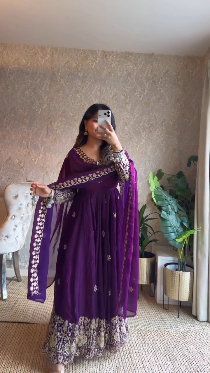 Alisha Suit