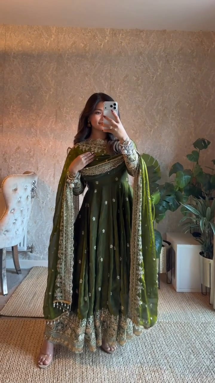 Dhriti Mehendi