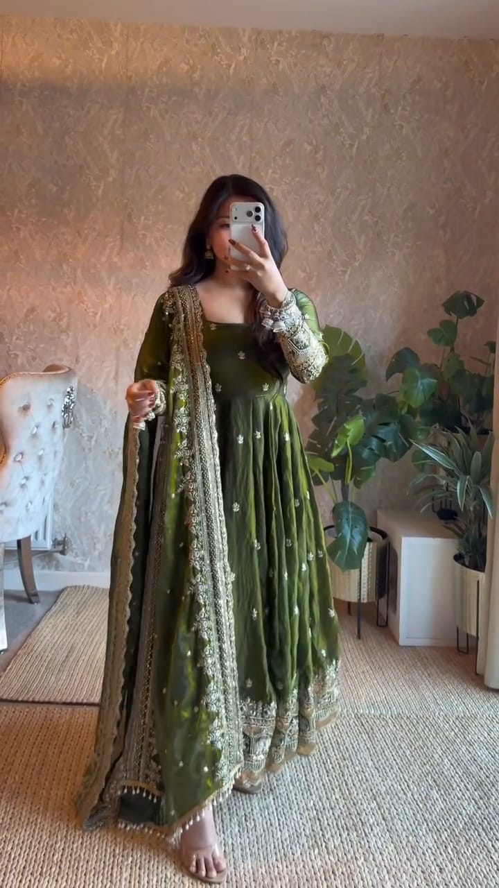 Dhriti Mehendi