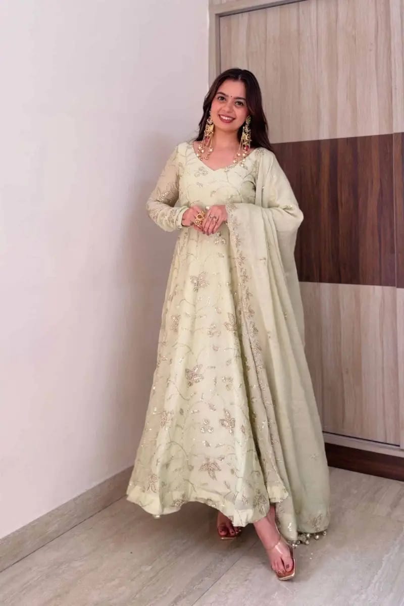 Chitra Suit