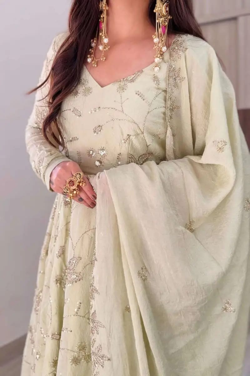 Chitra Suit
