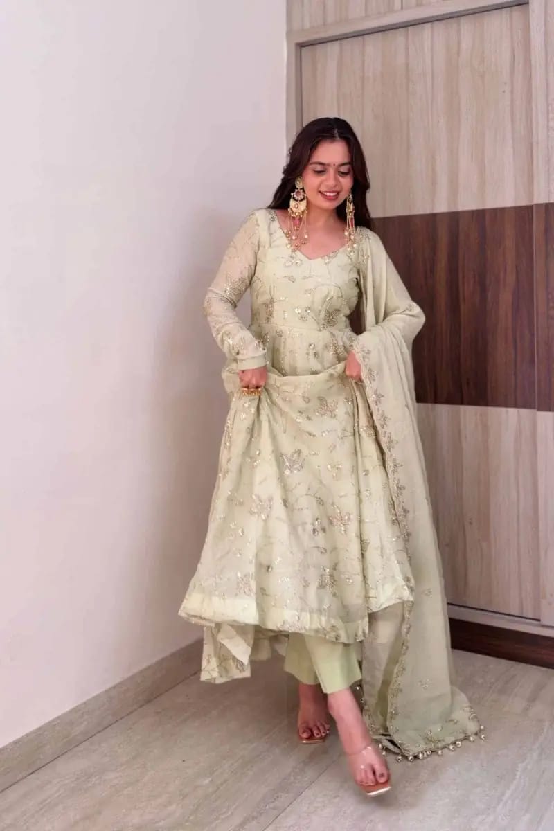 Chitra Suit