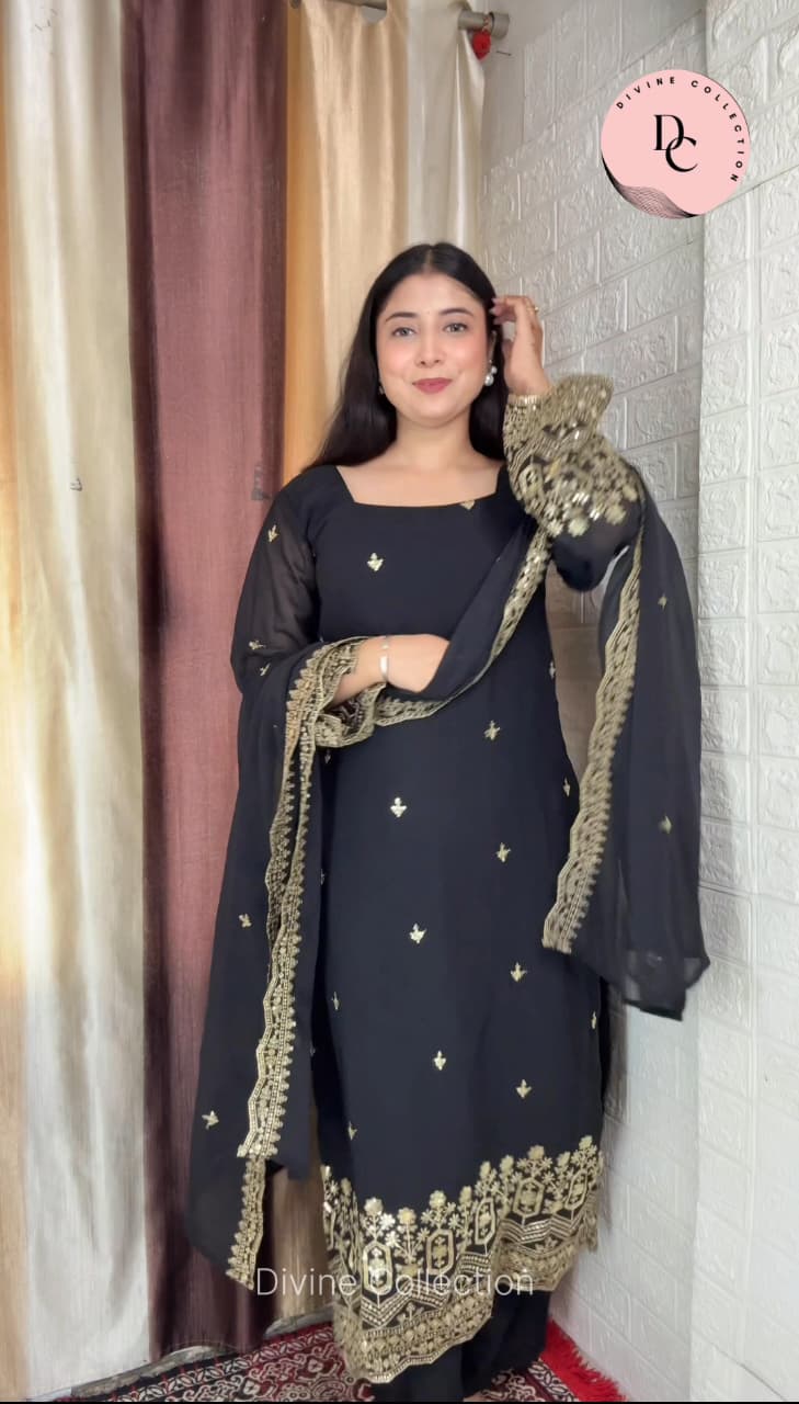 Saba Suit