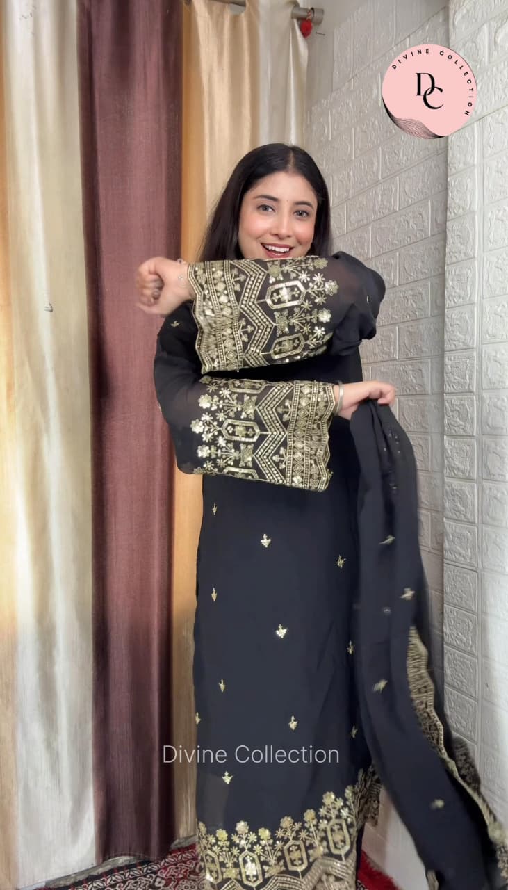 Saba Suit