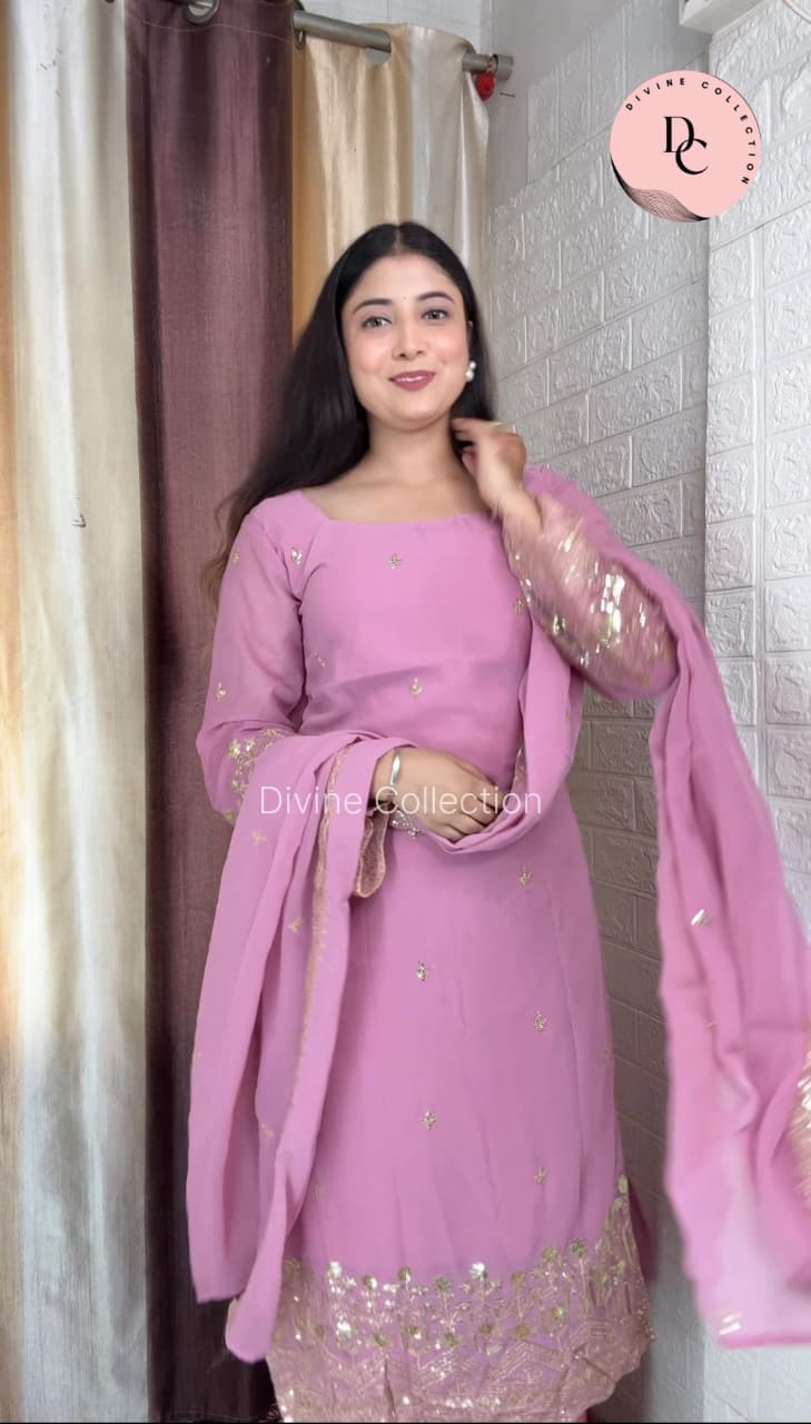Saba Suit