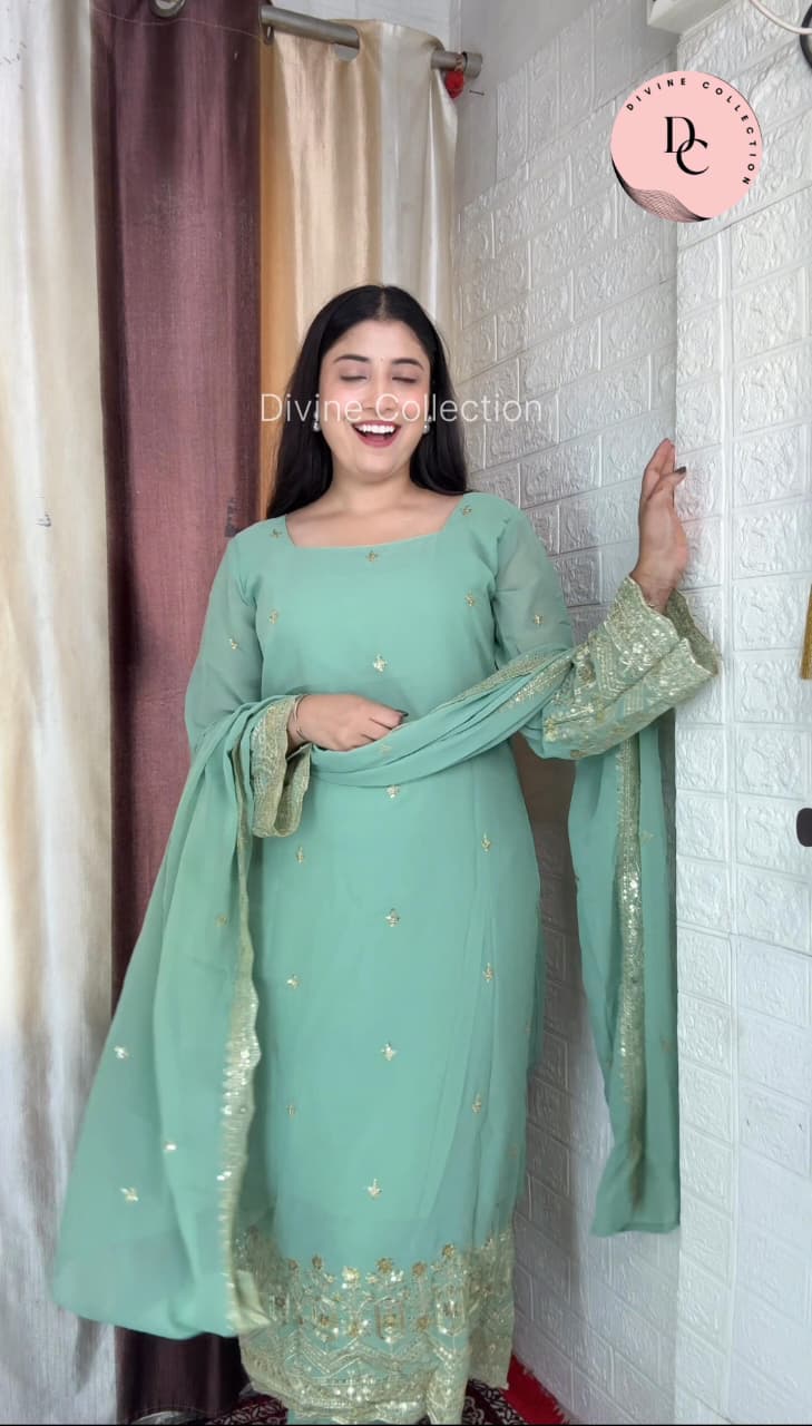 Saba Suit